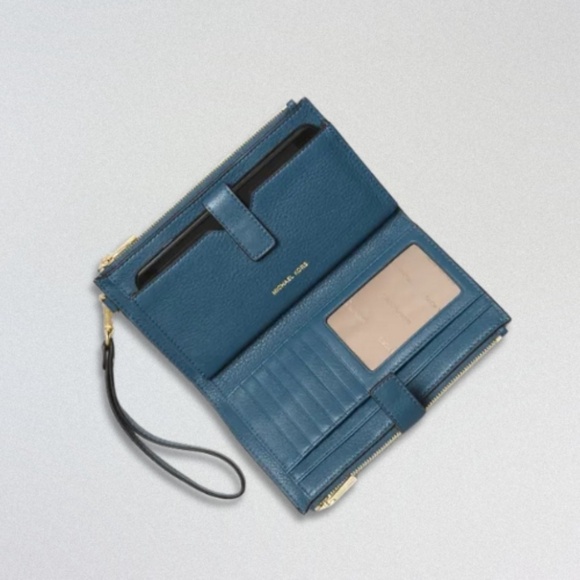 Michael Kors Wristlet Jet Set Travel Pebble Leather Continental Dark Chambray OS - Picture 3 of 16